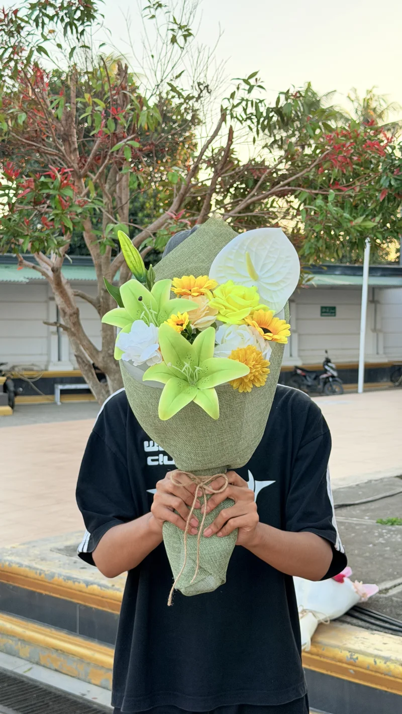  Thumbelina Bouquet – Fresh Green (Medium)