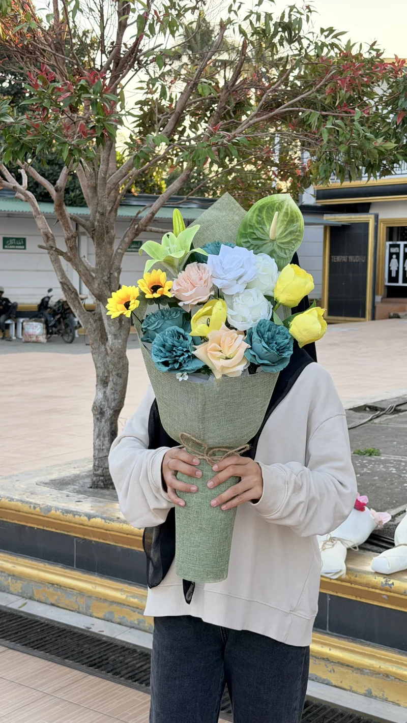  Thumbelina Bouquet – Fresh Green (Large)
