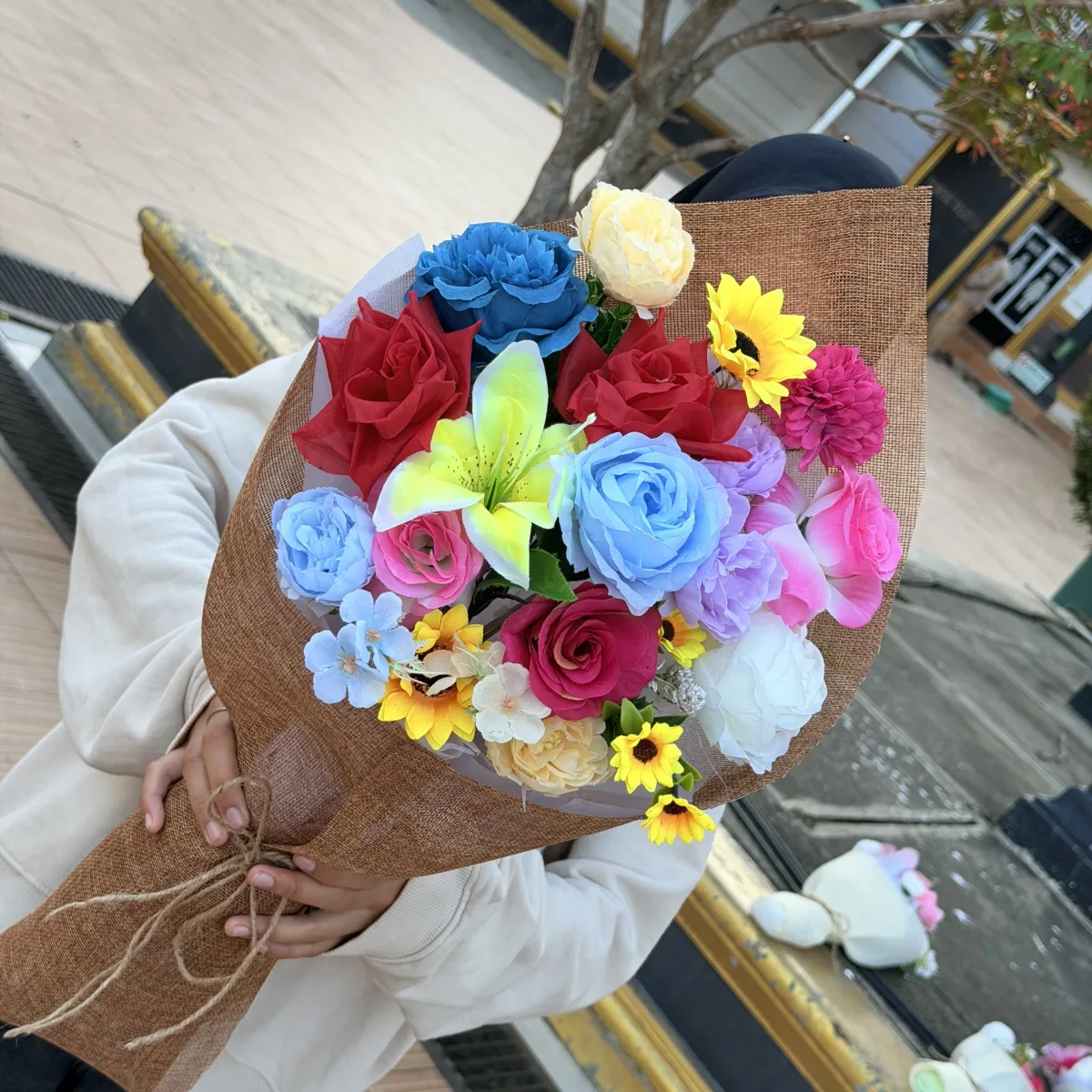 Thumbelina Bouquet – Original Brown (Large)